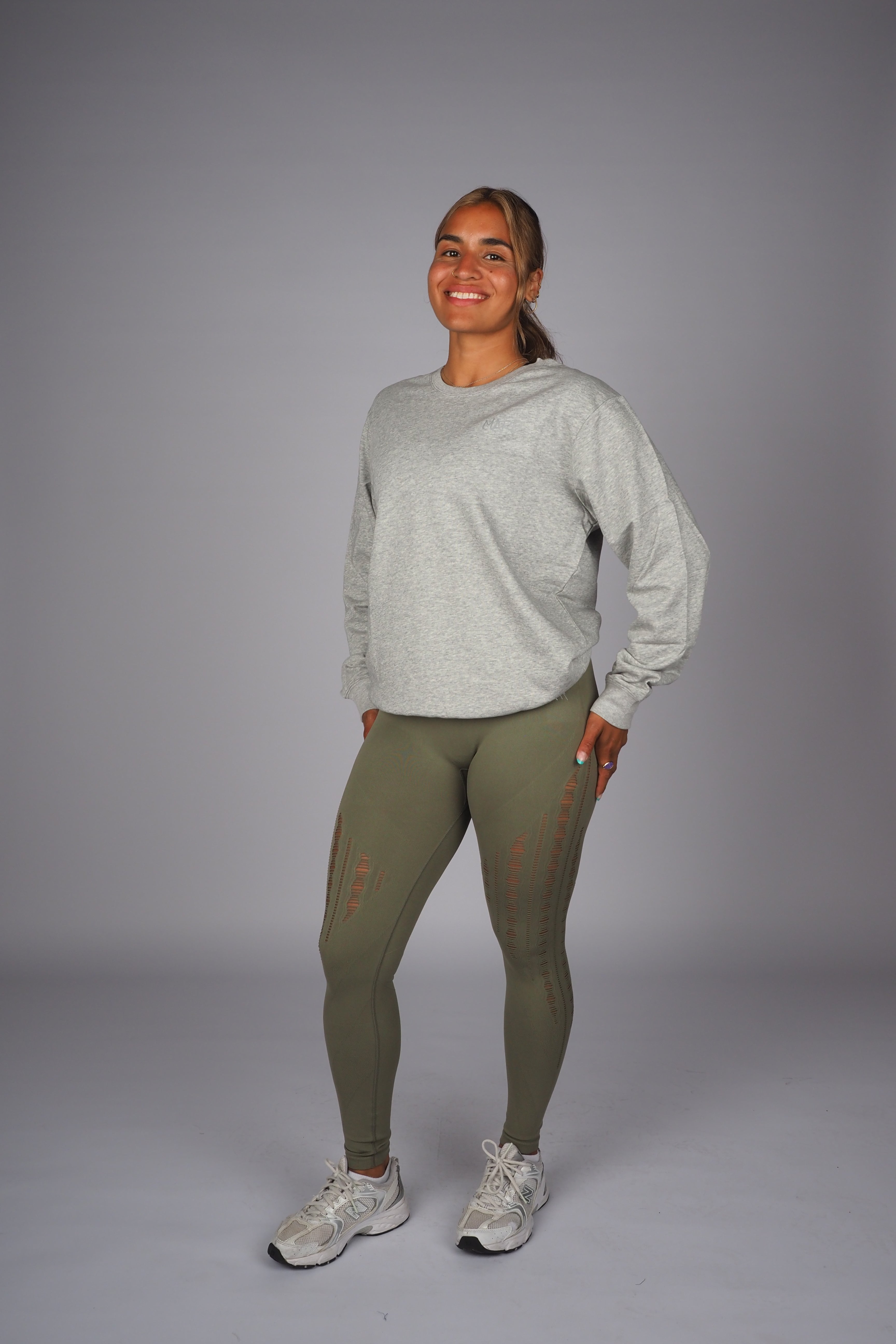 Basic Ella Sweater - Grey